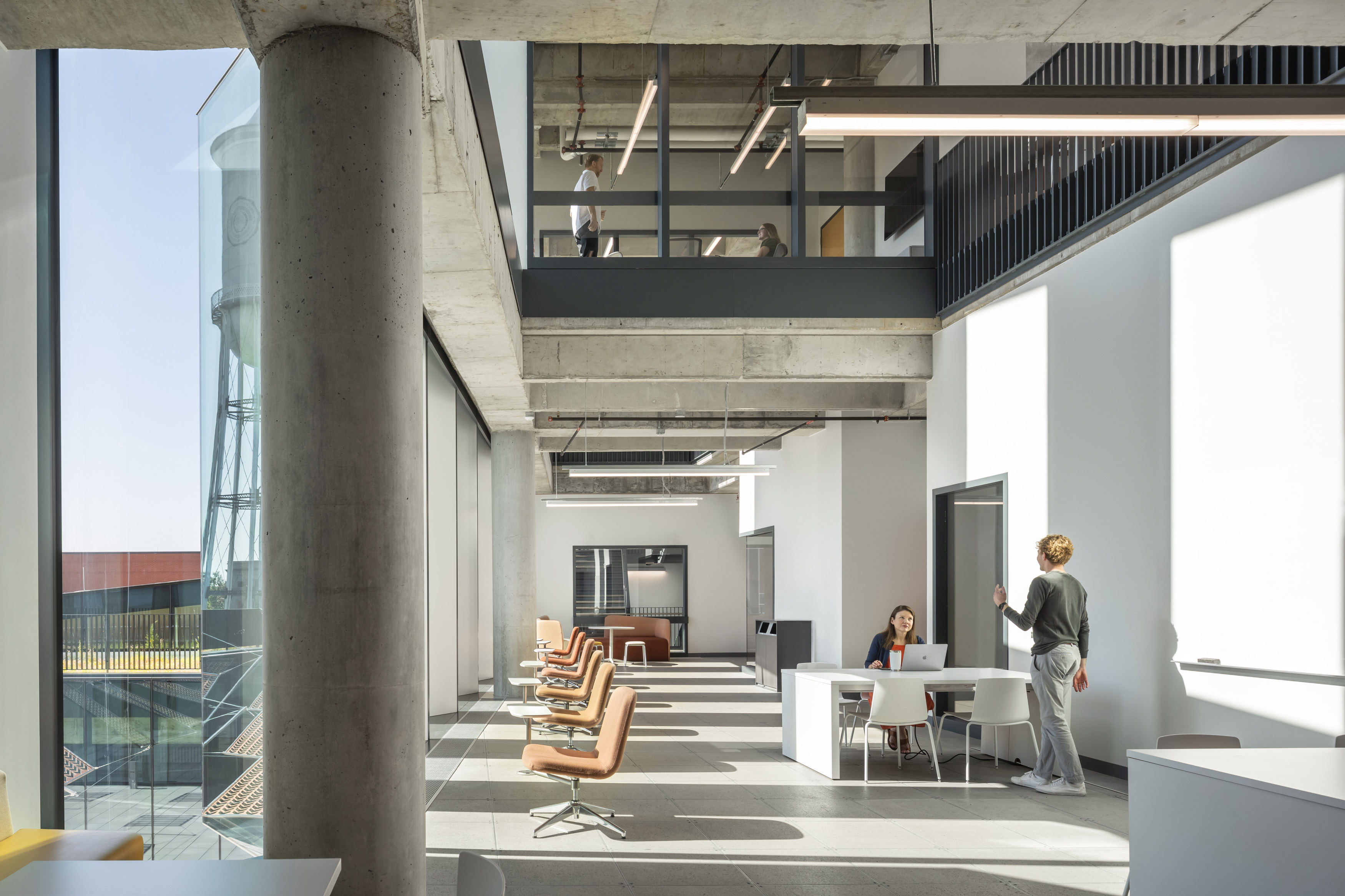 <p>Oversized corridors dotted with furniture and seating alcoves mean classes and working groups can spill into light-filled spaces to connect and collaborate. | <small>&copy; Peter Aaron/OTTO</small></p>